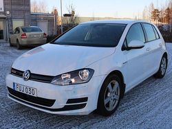 Vit Begagnad 2016 VW Golf VII Halvkombi | 46 900 kr