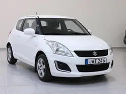 Vit Begagnad 2015 Suzuki Swift Halvkombi | 74 900 kr (Marknadspris)