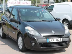 Svart Begagnad 2011 Renault Clio R.S. Halvkombi | 25 899 kr (Bra pris)