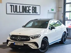 Vit Begagnad 2024 Mercedes GLC200 AMG SUV | 739 900 kr