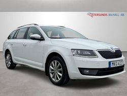 Vit Begagnad 2014 Skoda Octavia Kombi | 109 900 kr (Dyr)