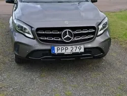 Grå Begagnad 2018 Mercedes GLA180 SUV | 210 000 kr