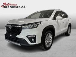 Vit Ny 2025 Suzuki SX4 S-Cross SUV | 324 900 kr (Marknadspris)