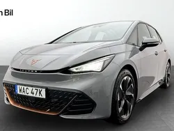 Ljusgrå (vapor grey) Begagnad 2023 Cupra Born e-Boost Halvkombi | 264 900 kr (Bra pris)