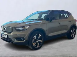 Grön Begagnad 2021 Volvo XC40 Plus SUV | 379 900 kr
