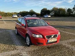 Röd Begagnad 2008 Volvo V50 Kinetic Kombi | 31 500 kr (Bra pris)