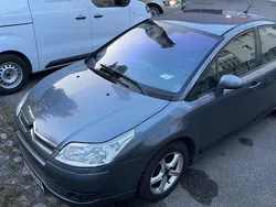 Grå Begagnad 2008 Citroën C4 Halvkombi | 26 990 kr (Marknadspris)