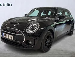 Svart Begagnad 2022 Mini Clubman Kombi | 304 900 kr