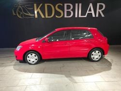 Röd Begagnad 2005 Toyota Corolla Halvkombi | 49 900 kr (Lite dyr)