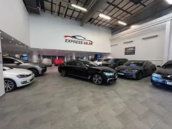 Svart Begagnad 2018 BMW 750L Executive Sedan | 649 900 kr