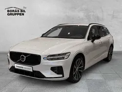 Vit Begagnad 2023 Volvo V60 Plus Kombi | 409 000 kr (Marknadspris)