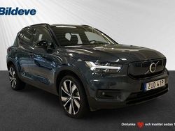 Mörkblå (blå) Begagnad 2022 Volvo XC40 Plus SUV | 329 900 kr