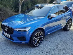 Blå Begagnad 2018 Volvo XC60 R-Design SUV | 349 000 kr (Marknadspris)