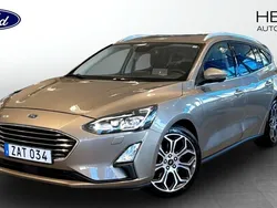 Grå (beige) Begagnad 2019 Ford Focus Titanium Kombi | 189 900 kr (Marknadspris)