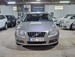 Ljusbrun Begagnad 2008 Volvo V70 Momentum Kombi | 67 900 kr (Marknadspris)