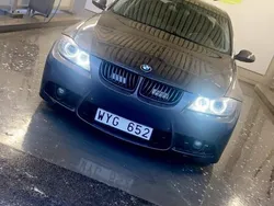 Grå Begagnad 2005 BMW 330 Comfort Edition Sedan | 60 000 kr
