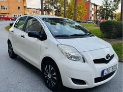 Vit Begagnad 2009 Toyota Yaris Halvkombi | 37 000 kr