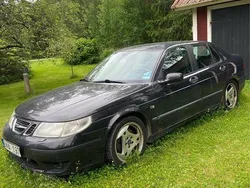Svart Begagnad 2004 Saab 9-5 Aero Sedan | 4 000 kr
