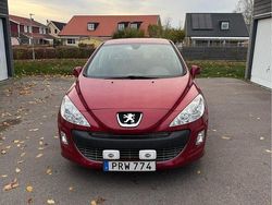 Röd Begagnad 2008 Peugeot 308 Halvkombi | 22 000 kr (Bra pris)