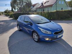 Blå Begagnad 2013 Kia Ceed Sportswagon Comfort Kombi | 49 990 kr (Marknadspris)
