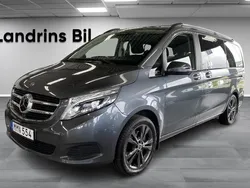 Grå Begagnad 2018 Mercedes V220 Minibuss | 419 900 kr (Marknadspris)