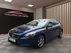 Blå Begagnad 2014 Volvo V40 Momentum Kombi | 124 900 kr (Marknadspris)