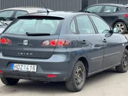 Grå Begagnad 2008 Seat Ibiza Halvkombi | 27 000 kr (Bra pris)