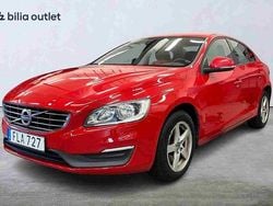 Röd Begagnad 2015 Volvo S60 Sedan | 104 900 kr