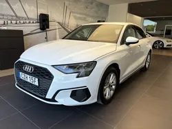 Vit (ibisvit) Begagnad 2022 Audi A3 Sportback Proline Halvkombi | 229 000 kr (Marknadspris)
