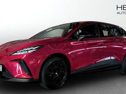 Röd (red) Begagnad 2023 MG MG4 EV Halvkombi | 249 900 kr (Marknadspris)