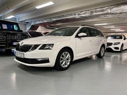 Vit Begagnad 2018 Skoda Octavia Ambition Kombi | 152 000 kr (Marknadspris)