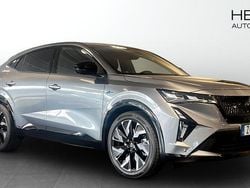 Grå (grey) Begagnad 2025 Renault Rafale Esprit Alpine SUV | 529 900 kr (Marknadspris)