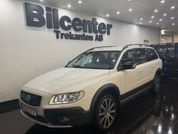 Vit Begagnad 2016 Volvo XC70 Standard Kombi | 209 900 kr (Marknadspris)