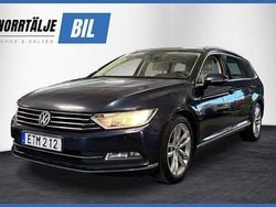 Mörkblå Begagnad 2015 VW Passat Kombi | 124 900 kr (Marknadspris)
