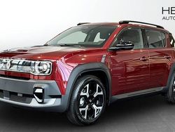 Röd Ny 2025 Renault R4 Techno Halvkombi | 434 900 kr