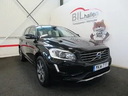 Svart Begagnad 2015 Volvo XC60 Ocean Race SUV | 159 000 kr (Marknadspris)
