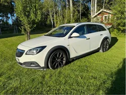 Vit Begagnad 2014 Opel Insignia Country Tourer Business Kombi | 59 900 kr (Bra pris)