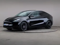 Svart Begagnad 2022 Tesla Model Y Performance SUV | 395 000 kr