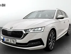 Vit Begagnad 2023 Skoda Octavia Style Kombi | 302 900 kr (Marknadspris)