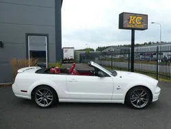 Vit Begagnad 2006 Ford Mustang GT Cab | 249 000 kr (Marknadspris)