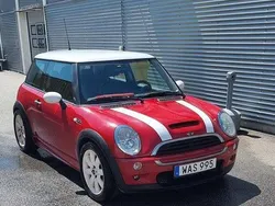 Röd Begagnad 2003 Mini Cooper S Halvkombi | 38 000 kr