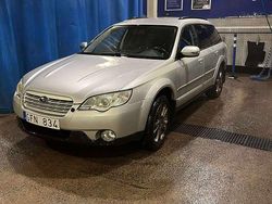 Begagnad 2007 Subaru Outback Kombi | 35 000 kr (Dyr)
