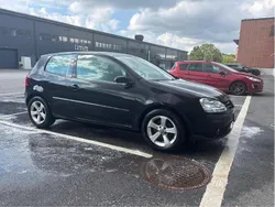 Svart Begagnad 2006 VW Golf V Trendline Halvkombi | 39 000 kr (Dyr)