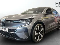 Svart Begagnad 2024 Renault Mégane Techno SUV | 459 900 kr