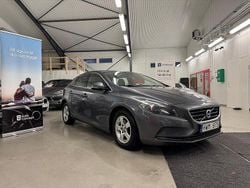 Grå Begagnad 2013 Volvo V40 Halvkombi | 74 900 kr (Marknadspris)