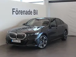 Grå Begagnad 2024 BMW i5 M Sport Sedan | 639 002 kr (Bra pris)