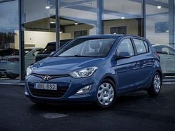 Ljusblå Begagnad 2014 Hyundai i20 Sedan | 79 900 kr (Marknadspris)