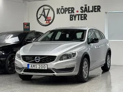Silver Begagnad 2015 Volvo V60 CC Momentum Kombi | 129 900 kr (Lite dyr)