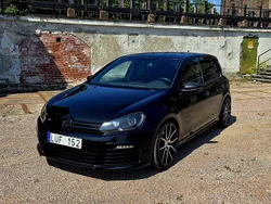 Svart Begagnad 2012 VW Golf VII R Halvkombi | 149 900 kr (Bra pris)