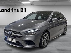 Mörkgrå (grå) Begagnad 2019 Mercedes B180 AMG line Minibuss | 269 000 kr (Dyr)